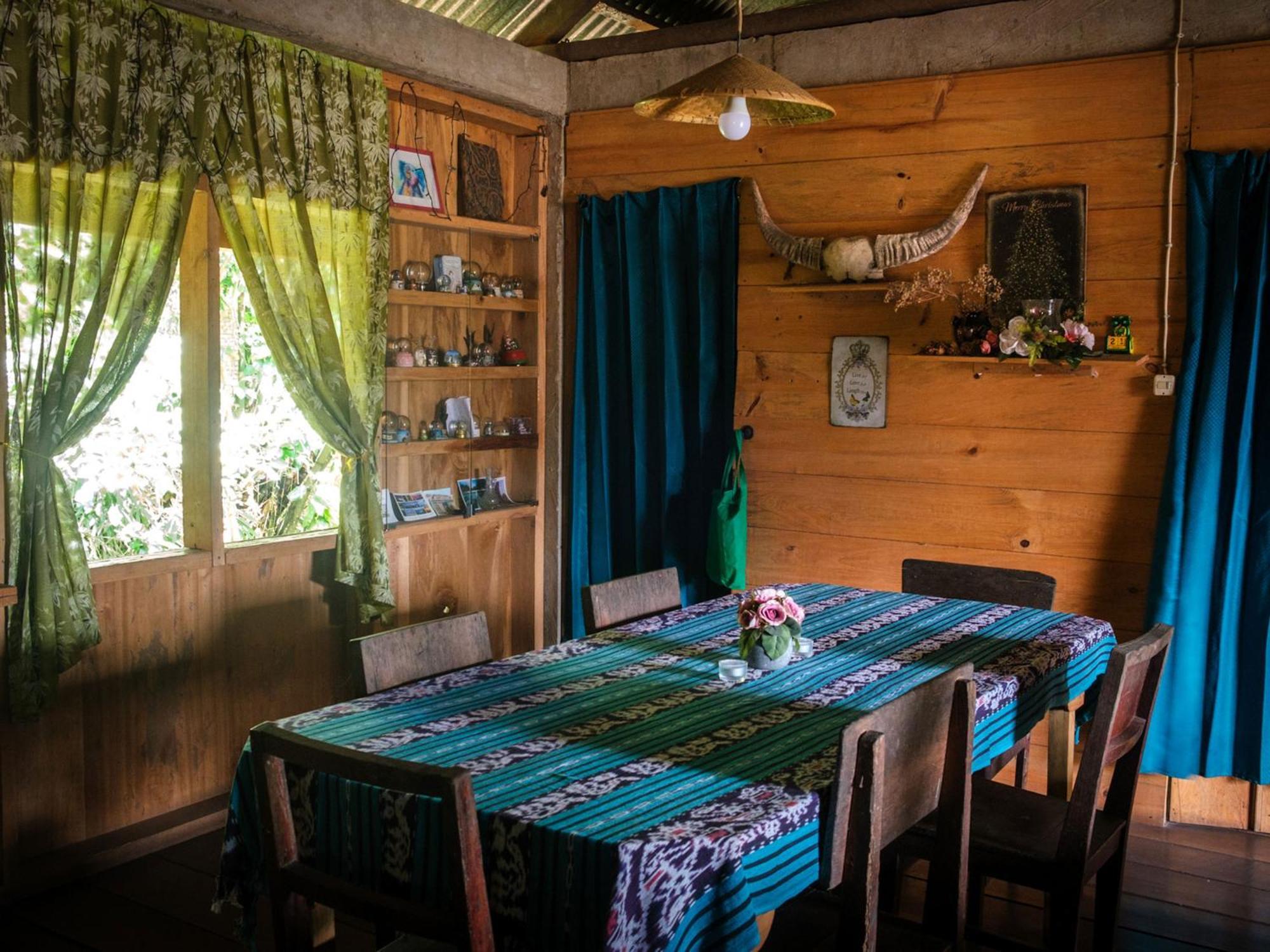 Ne Pakku Manja Family Home Рантепао Экстерьер фото